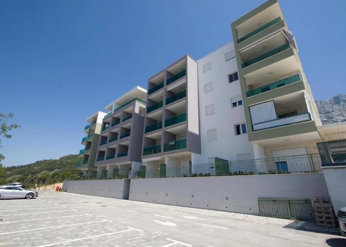 Luxury Apartments Sunny Side